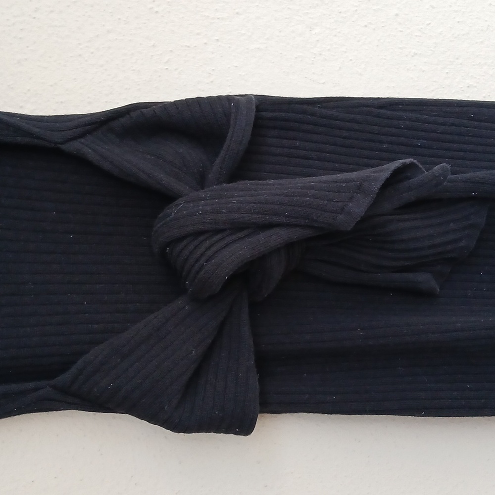 Good American Black Belted Body-Con V-Neck Dress Size 0 - Picture 5 of 6